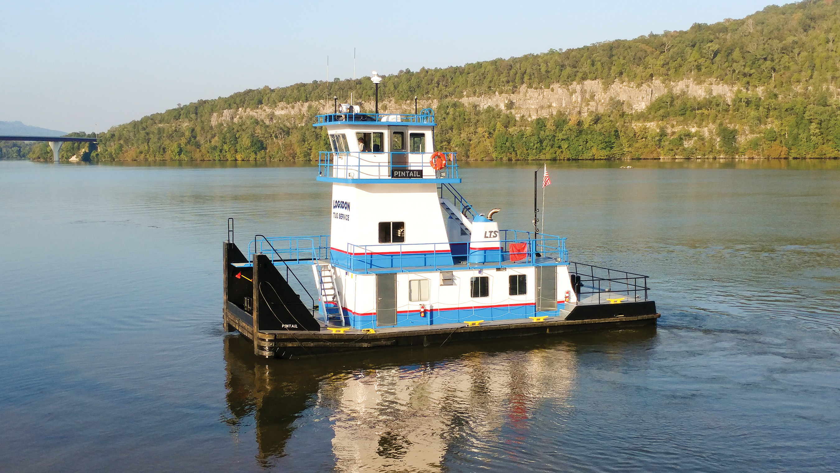 The 1,320 hp. mv. Pintail has a pair of Cummins QSK-19-M engines. It will join the mv. Blue Wing in Beardstown, Ill.