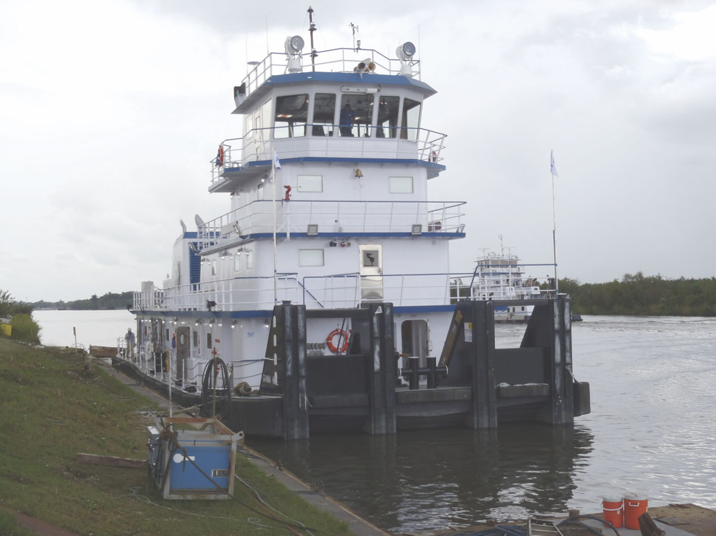 The 4,000 hp. Gianna Hull is powered by twin Caterpillar 3512C diesels.