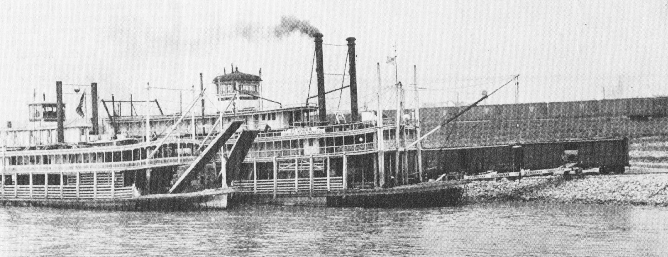 The steamers Bald Eagle and Saint Louis offloading freight into railroad cars at St. Louis. (Keith Norrington collection)