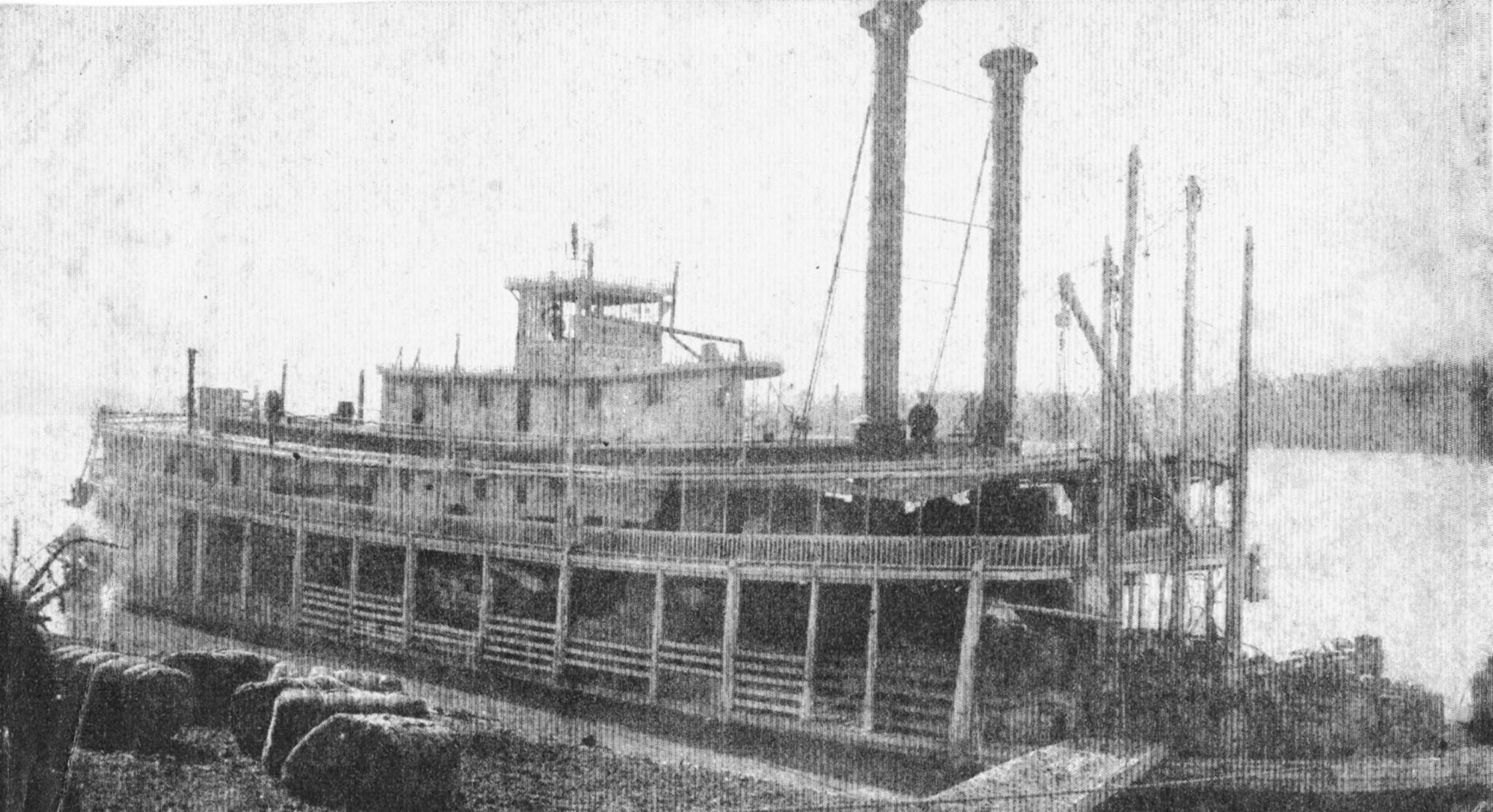 A faded photo of the J..P. Drouillard at a landing near New Madrid, Mo. (Keith Norrington collection)