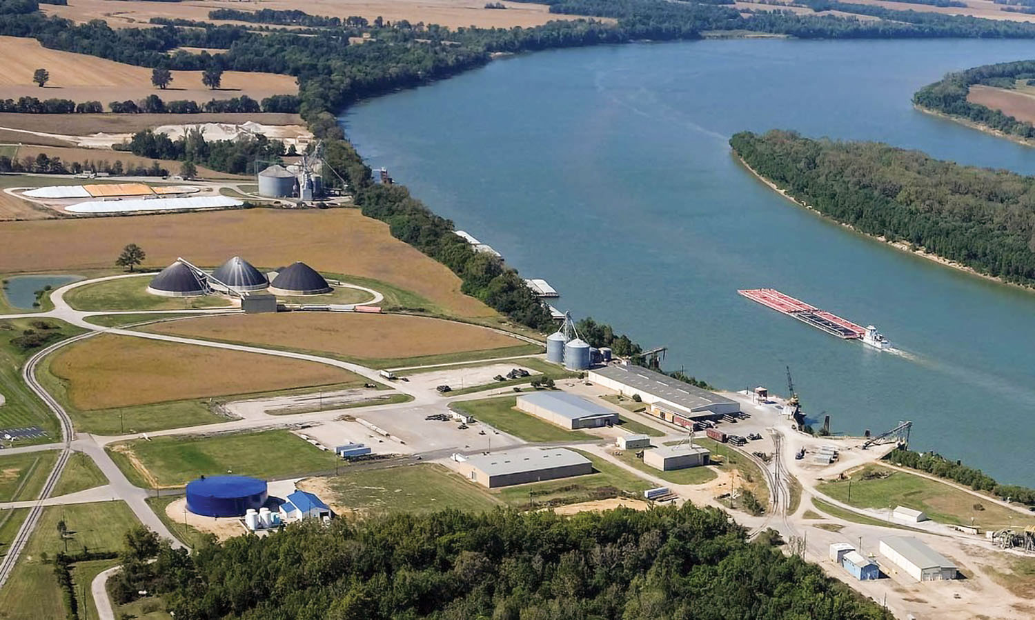 Aerial view of the Henderson Country Riverport at Ohio River Mile 808.