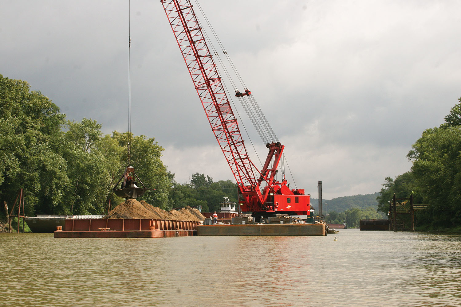 An Amherst Madison dredge working on the Big Sandy River.