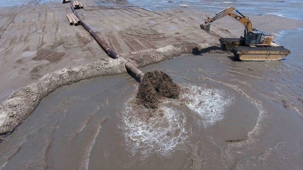 Pumping at Sawdust Bend. (Photo courtesy of Big River Coalition/PJ Hahn)