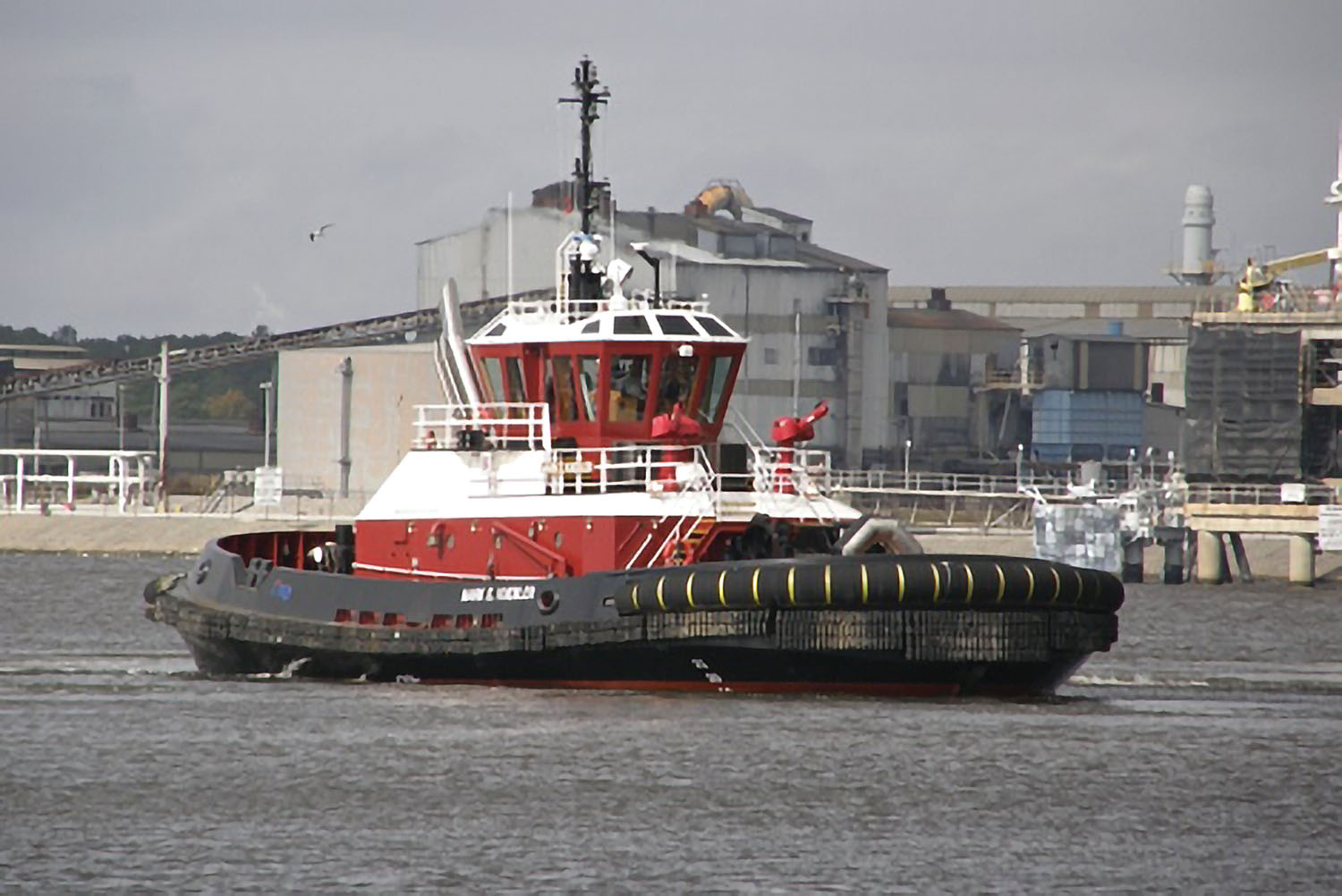 Each of the tugs is equipped with two Schottel Rudderpropellers type SRP 510 FP and a Vulkan’s Safeguard Basic driveline protection system.