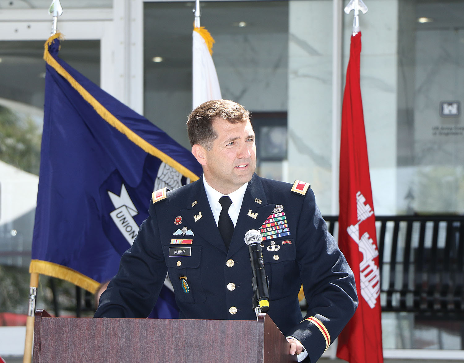 Col. Stephen Murphy speaks at change of command ceremony. (Photo courtesy of New Orleans Engineer District)