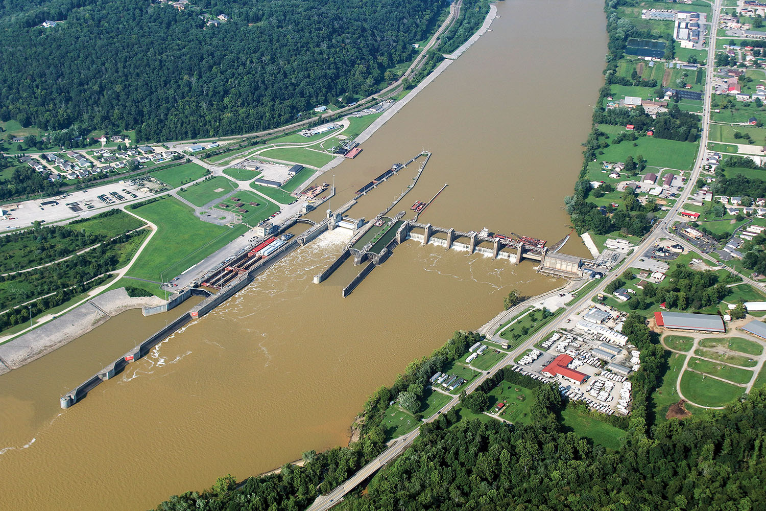 The Corps of Engineers recently completed a lock-repair project at Winfield Locks and Dam on the Kanawha River 25 days ahead of schedule. (Photo courtesy of Huntington Engineer District)