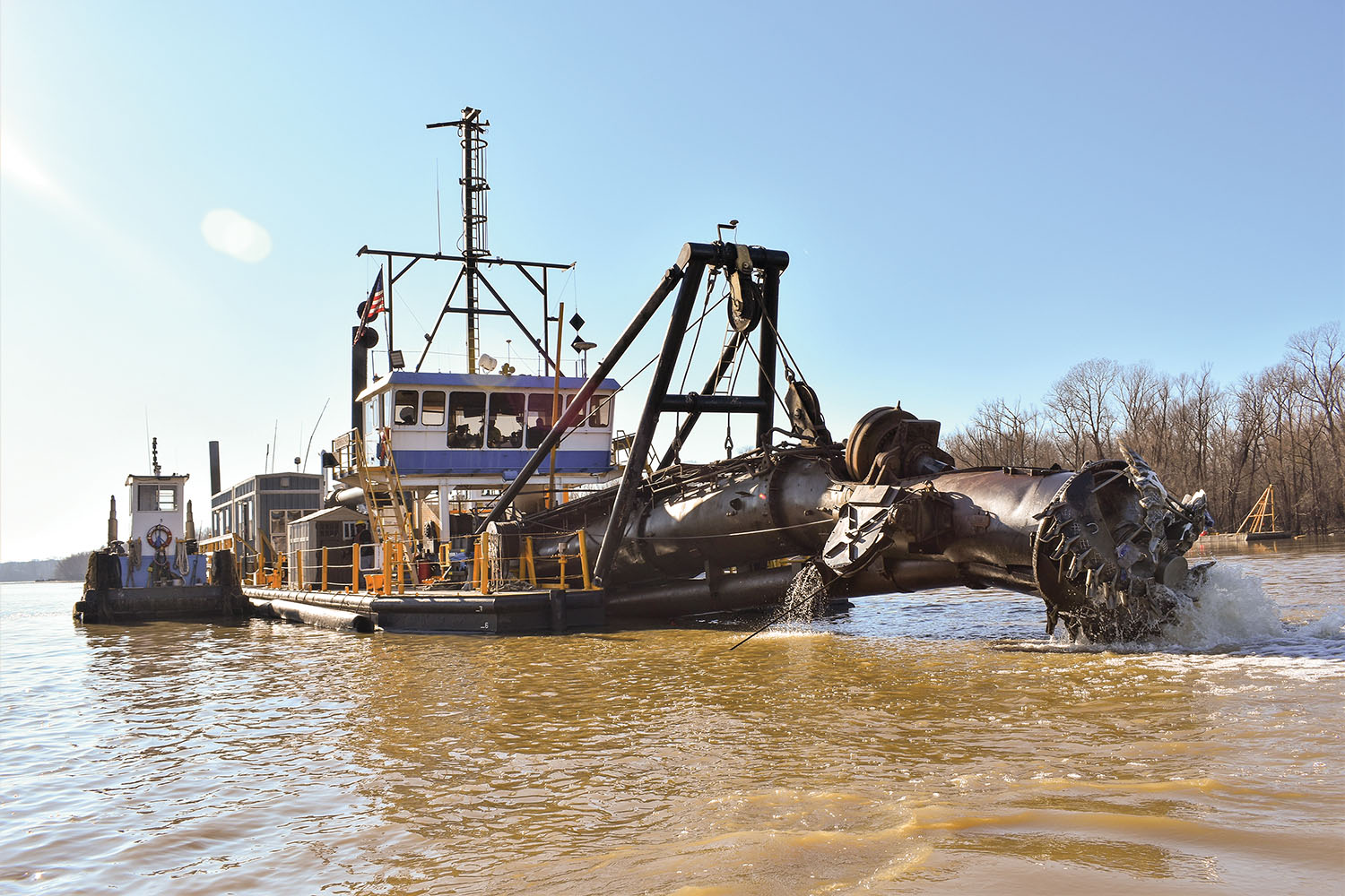 Inland Dredging Company Wraps Up Contract