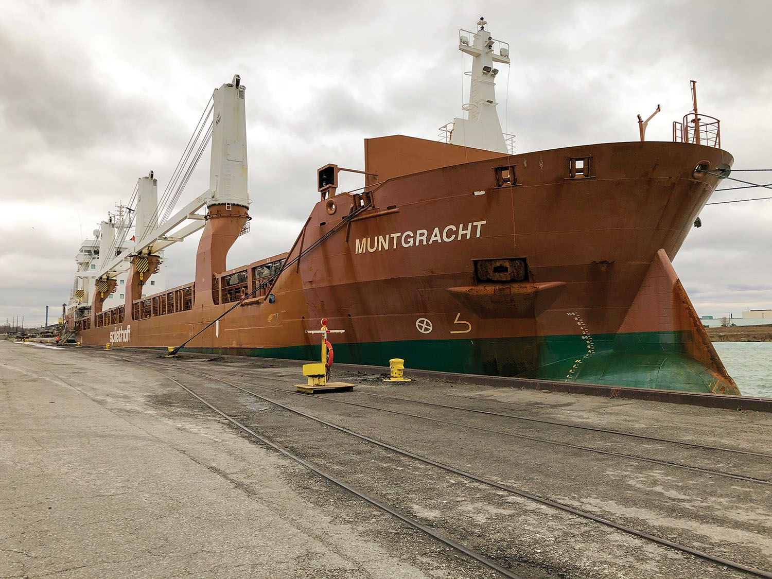 The mv. Muntgracht delivered 1,650 tons of wind turbine hubs and nacelles from Spain to the Port of Indiana-Burns Harbor. (Photo courtesy of Ports of Indiana)