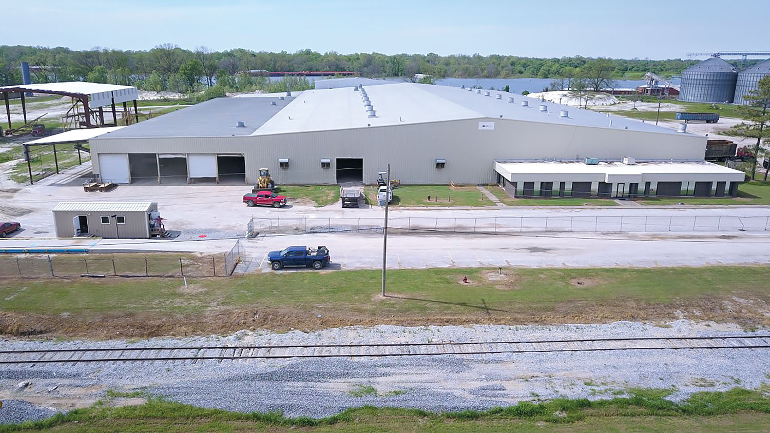 New warehouse is located at Port of Greenville. (Photos courtesy of Jim Newsome Ag Service}