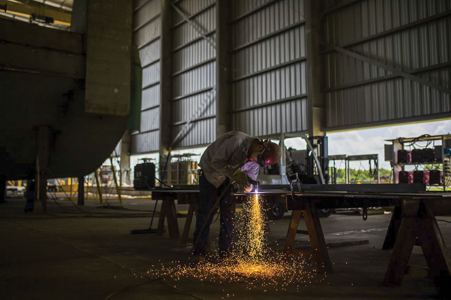 Shipbuilders and engineers are hard at work at the Cenac-owned, Houma-based Main Iron Works on the new Bisso Towboat Inc. creation: a new 100′, 6,008-hp Tier 4-compliant ASD tractor tug.