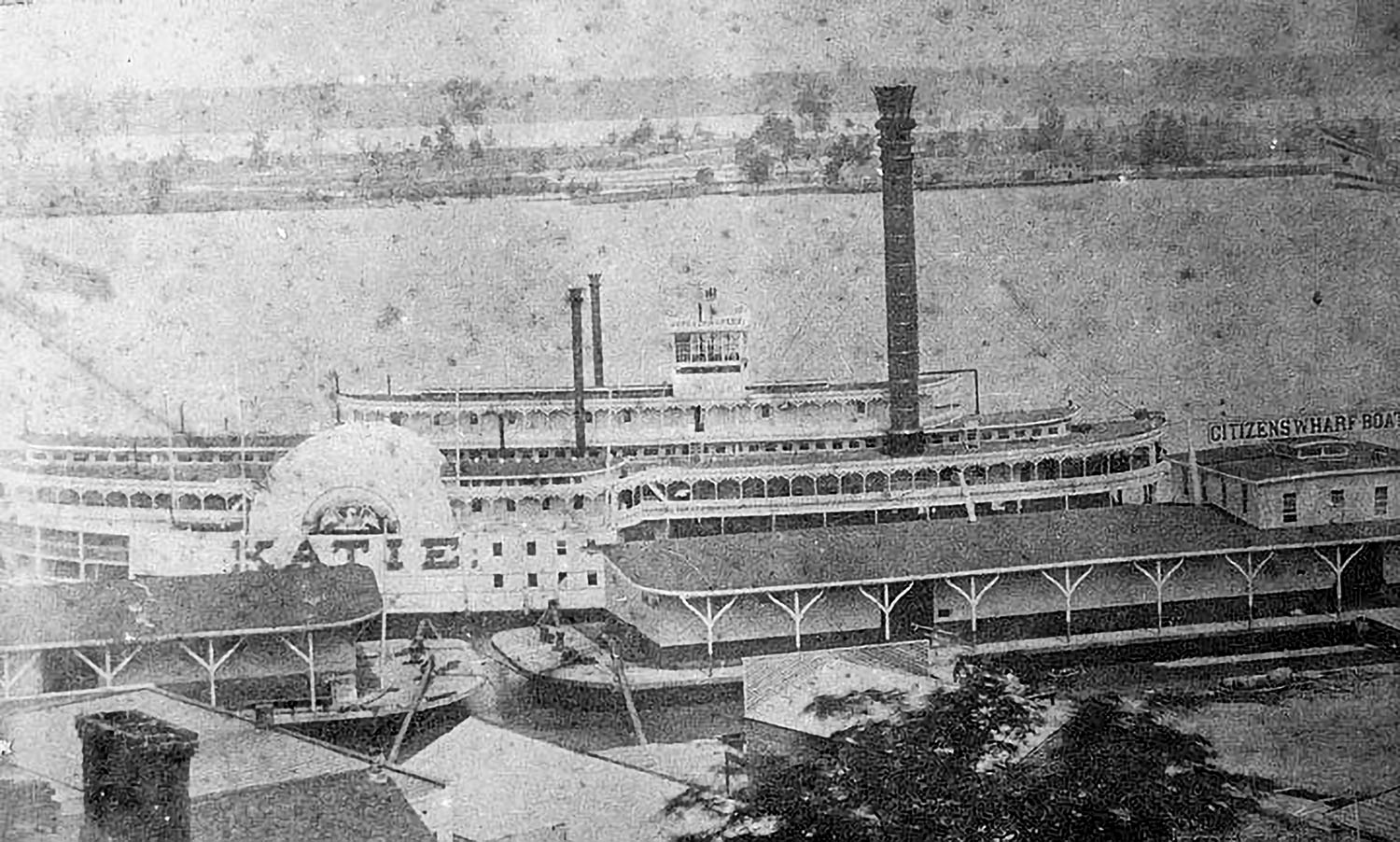 The Katie at a Vicksburg wharfboat. (Keith Norrington collection)