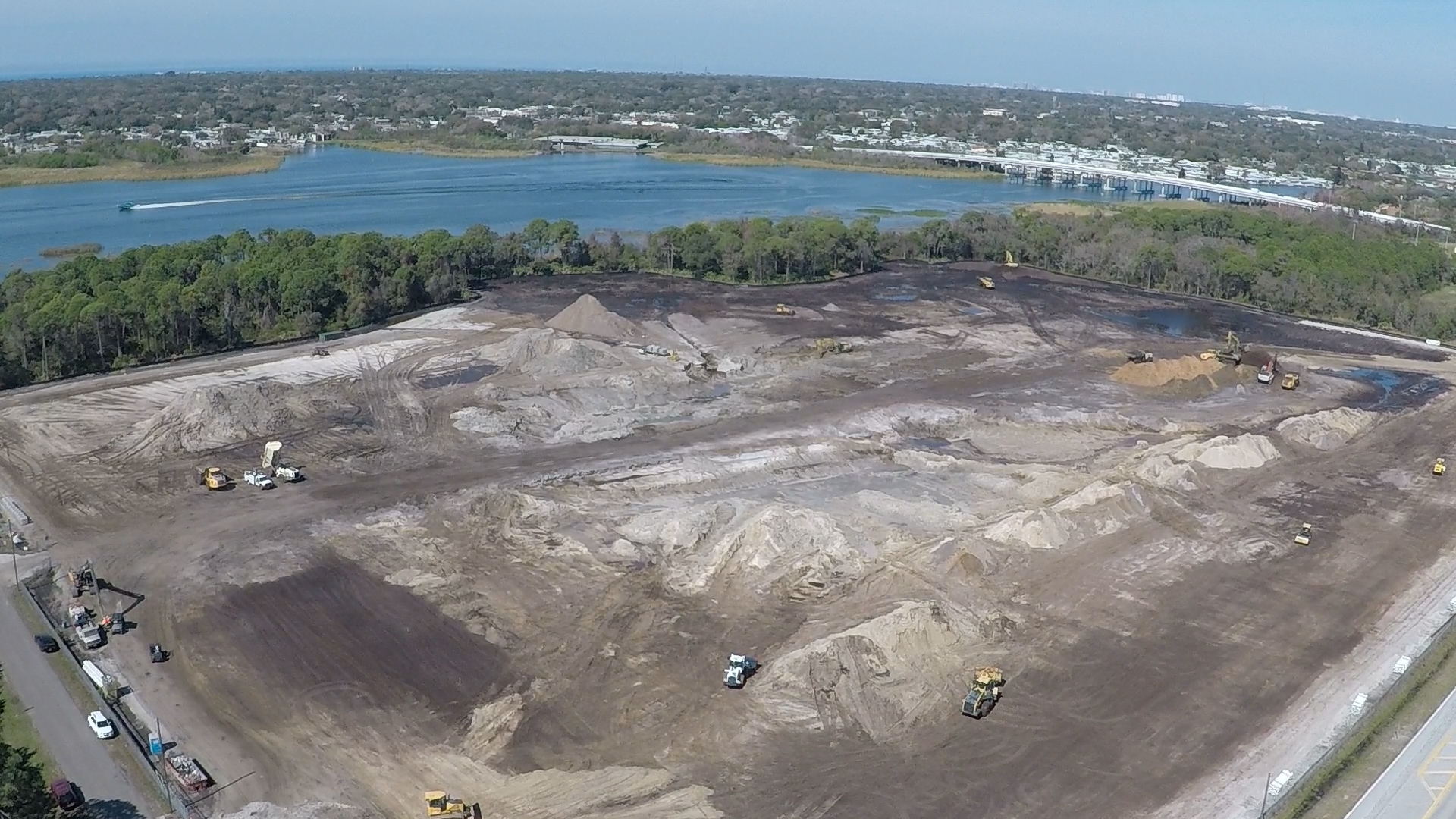 Gator Dredging Begins Lake Seminole Restoration