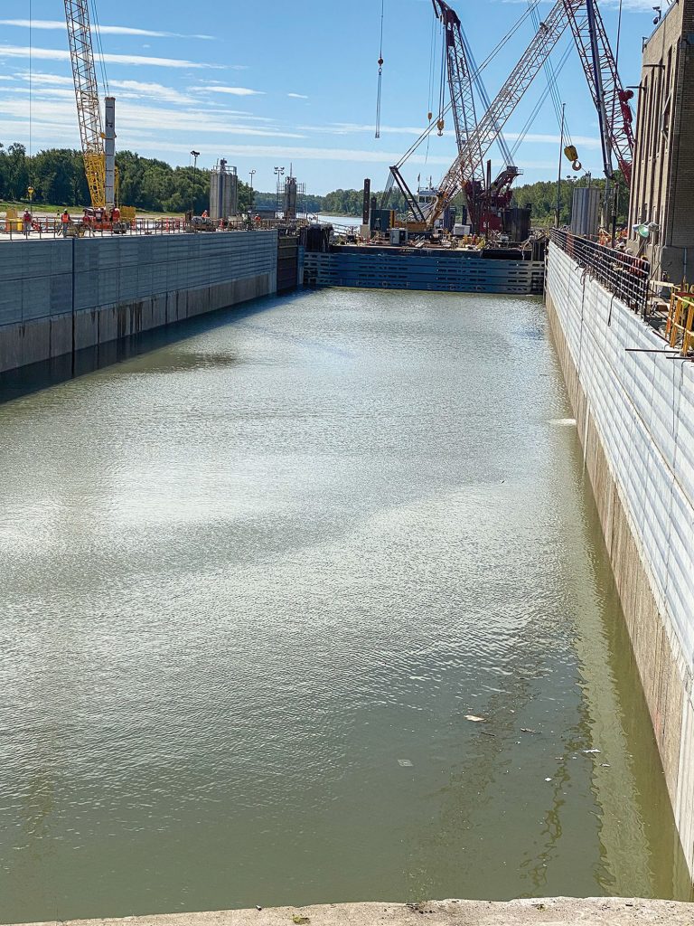 Newly resurfaced lock walls at LaGrange Lock and Dam. (Photo courtesy of Shimmick Construction Company Inc.)