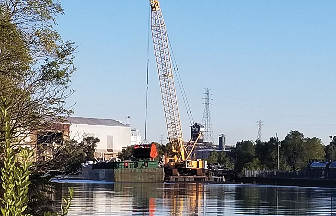 Contractors will remove between 150,000 and 200,000 cubic yards this fall. (Photo courtesy of Chicago Engineer District)