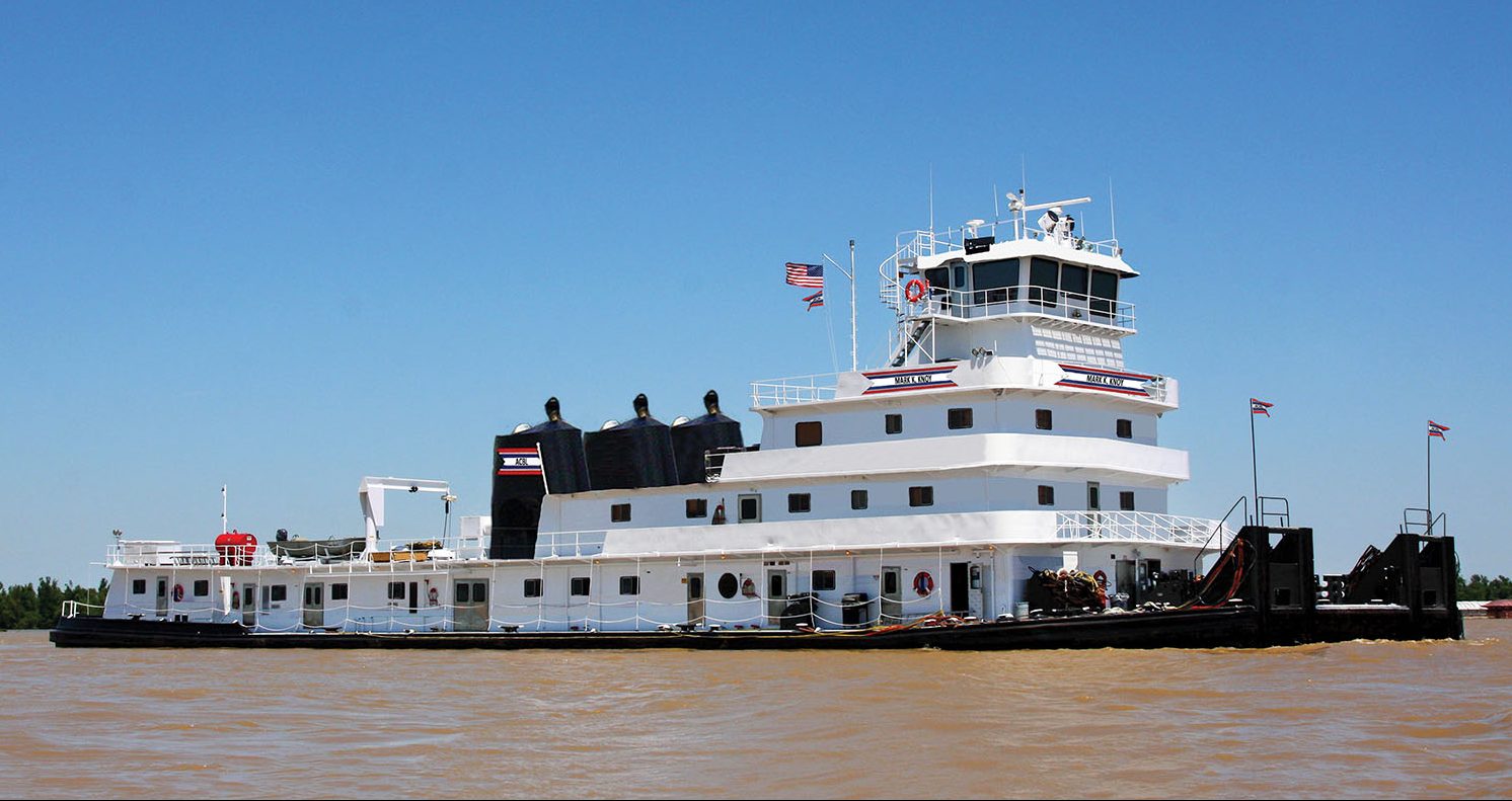 The triple-screw mv. Mark K. Knoy, named for ACBL’s recently retired president and CEO, sports EMD engines that produce 11,100 hp.