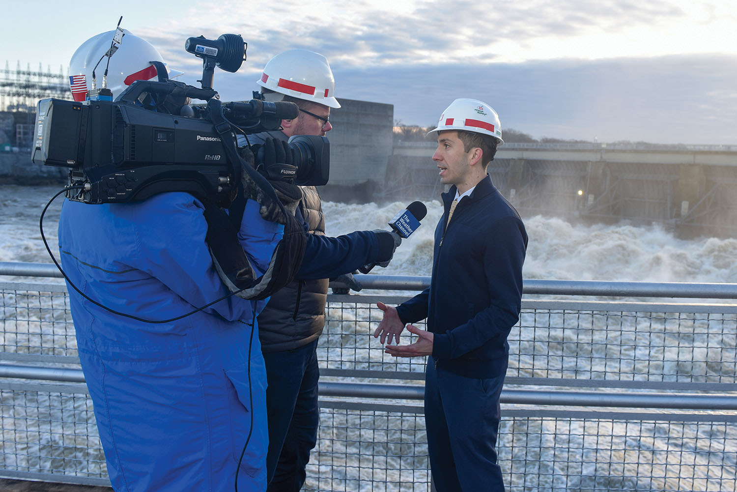 The Weather Channel National News Correspondent Justin Michaels interviews Anthony Rodino, U.S. Army Corps of Engineers Nashville District Water Management Section chief, from Old Hickory Dam at Cumberland River Mile 216.2 as the dam discharges water at a rate of 102,000 cubic feet per second February 27, 2019, in Old Hickory, Tenn. Rodino is featured in a new educational video that highlights how the Nashville District manages water in the Cumberland River Basin. (photo by Lee Roberts/Nashville Engineer District)