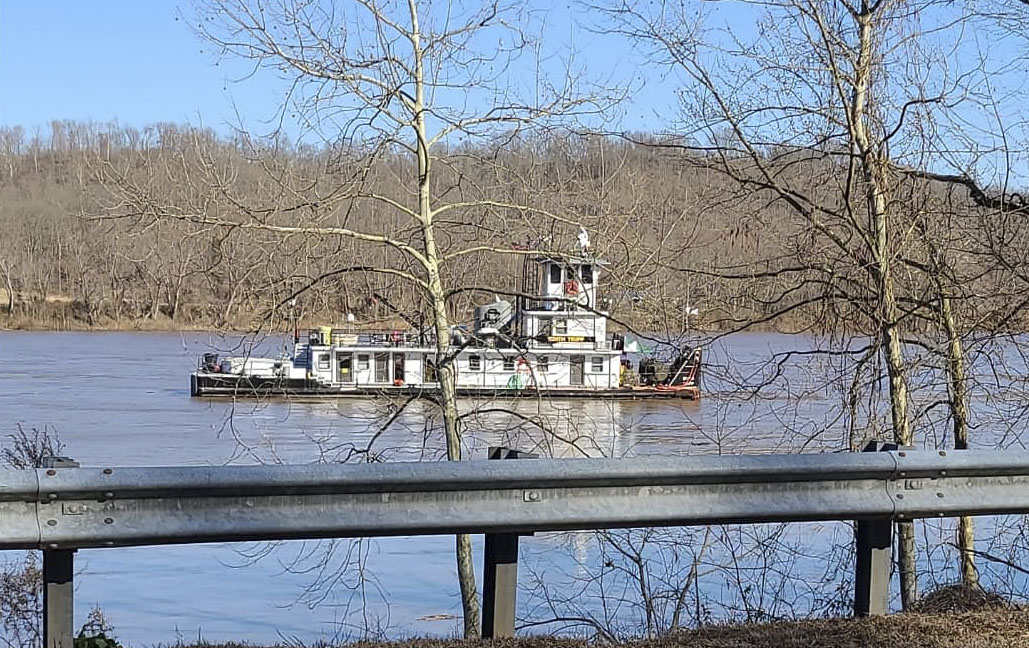 Towboat Loses Power, Goes Through Belleville Dam