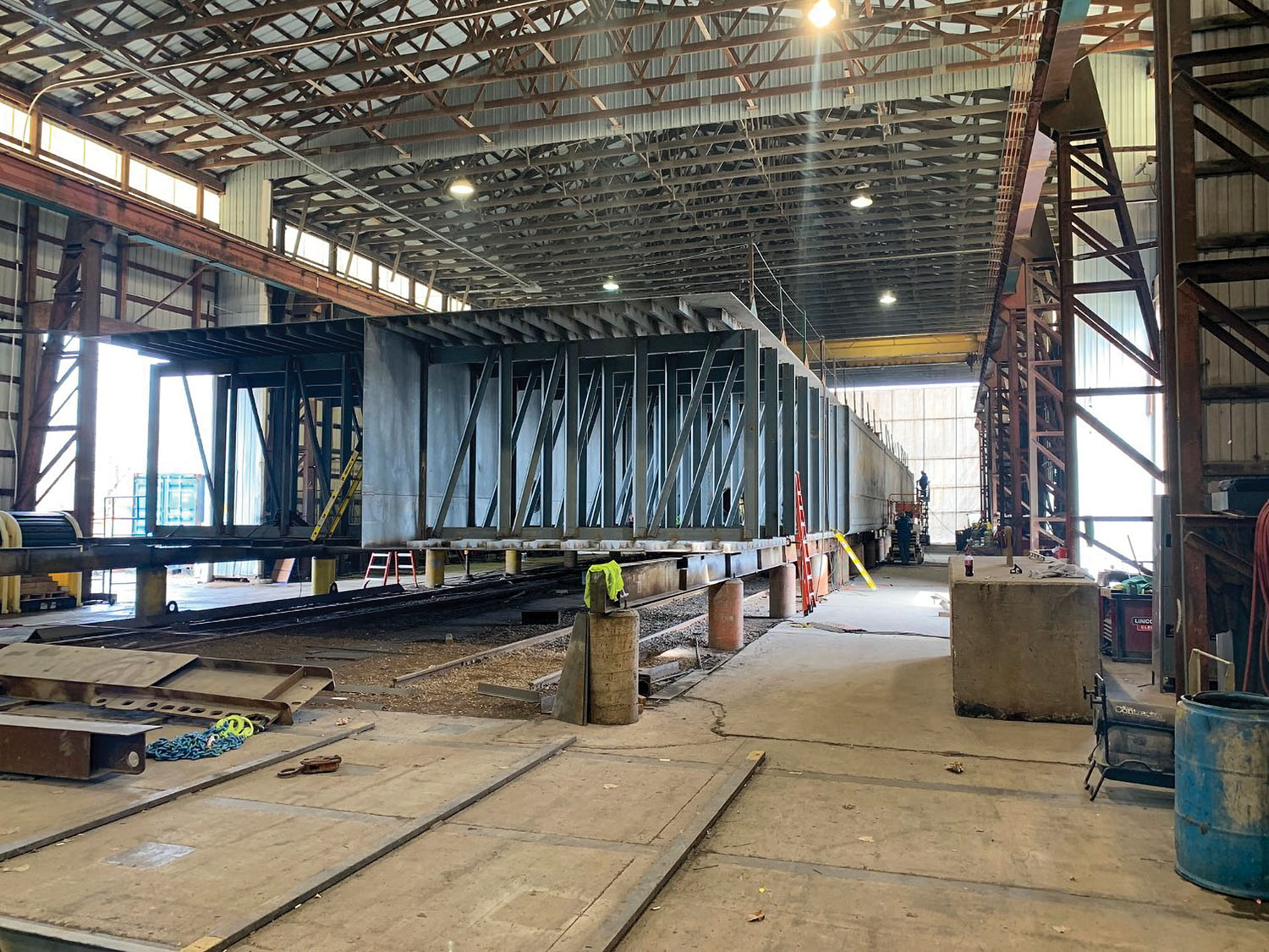 Yager Marine was awarded the bid for a spud barge for a new material handler at the Owensboro (Ky.) Riverport Authority. This photo shows a deck barge currently under construction at Yager Marine. (Photo courtesy of Yager Marine)