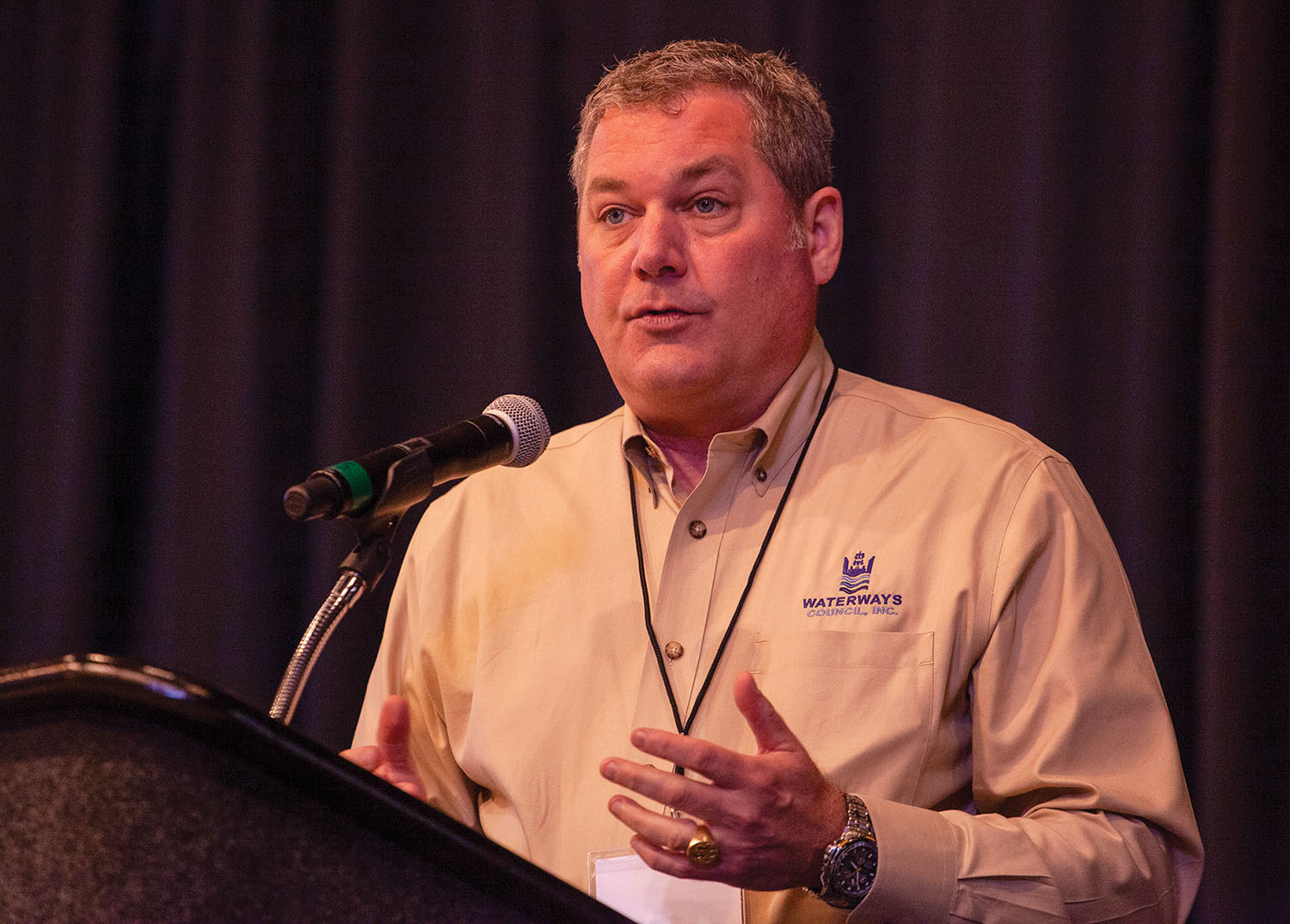 Paul Rohde, vice president-Midwest region for Waterways Council Inc., speaks during the Inland Marine Expo May 26 in St. Louis. (Photo by Frank McCormack)
