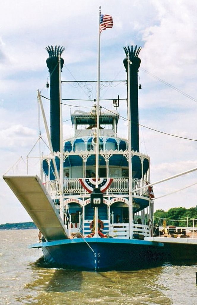 The steamer Julia Belle Swain at the La Crosse landing. (Keith Norrington collection)