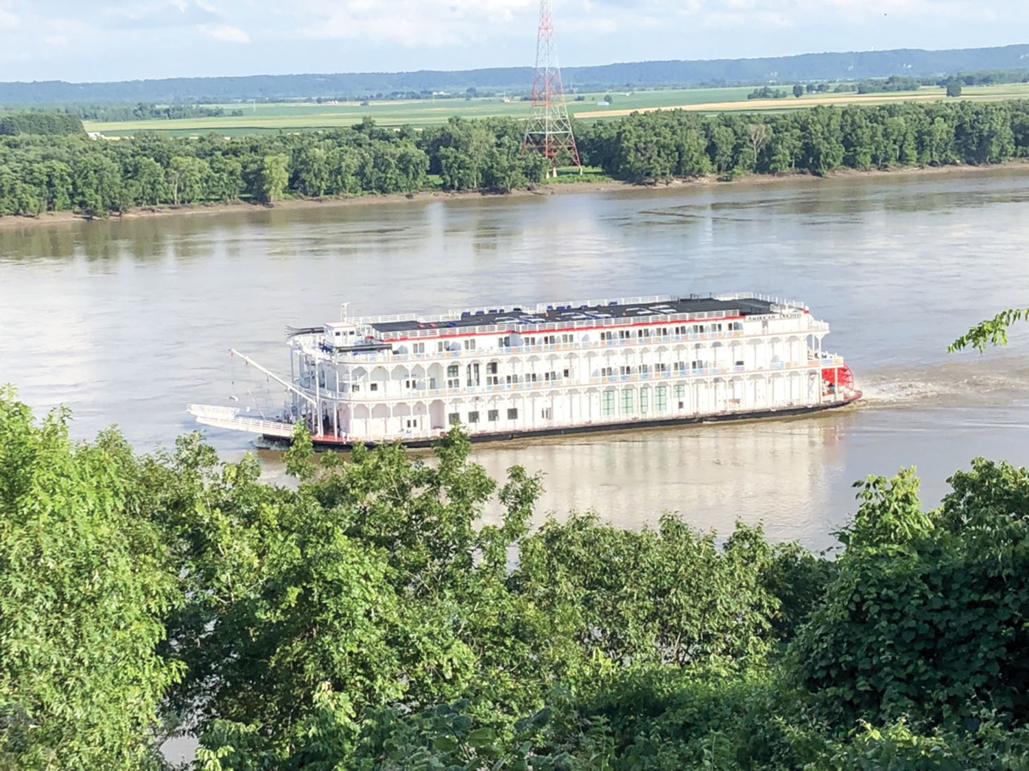 Mississippi River Port Welcomes Return Of Passenger Riverboats