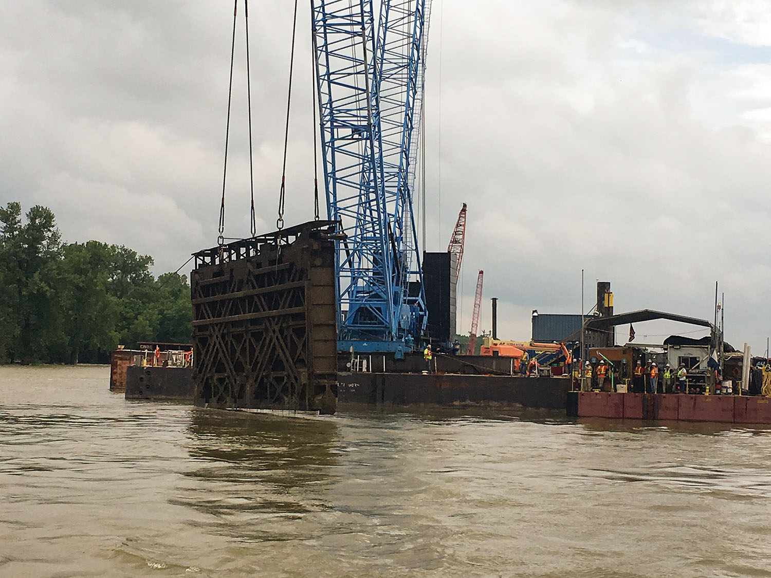 Miter gates are removed from the former Locks and Dam 53 in December 2019. (Photo courtesy Louisville Engineer District)