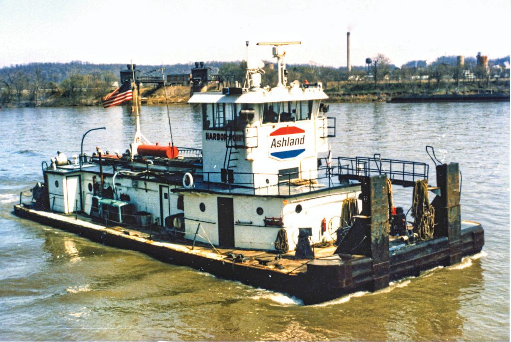 In early service for Ashland Oil. (Dan Owen/Boat Photo Museum)