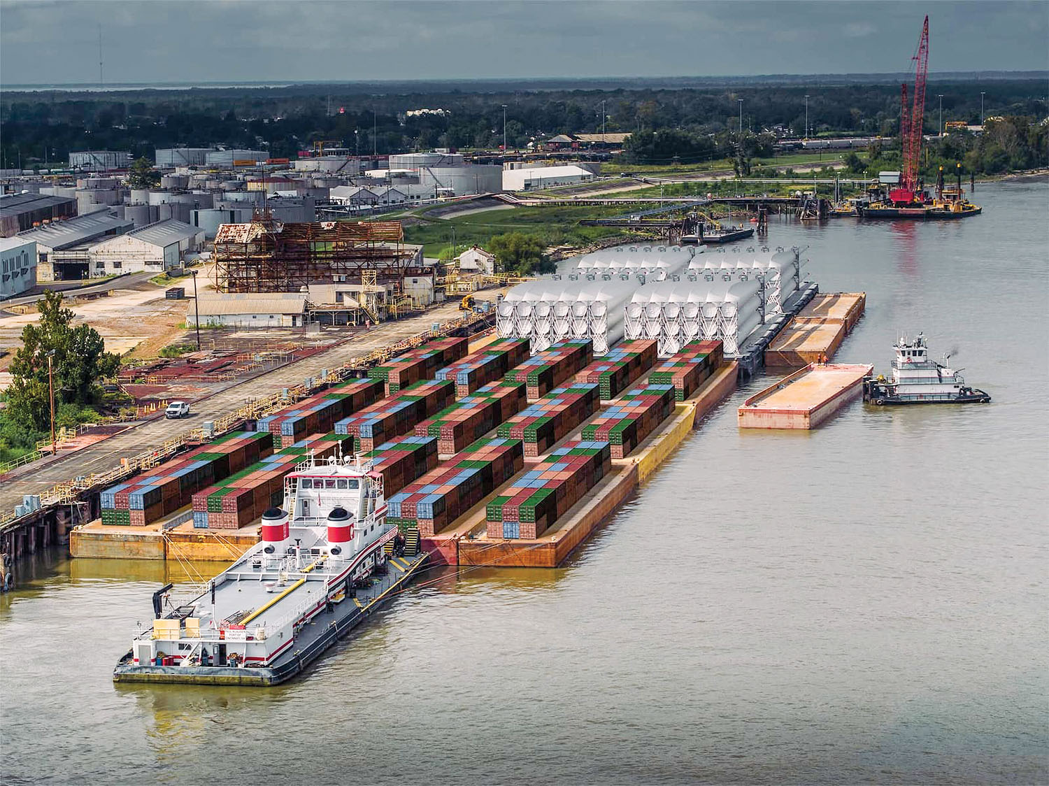 Float Freight’s services include low-cost transshipment and direct discharge options for the project, heavy lift, bulk, breakbulk and container sectors.