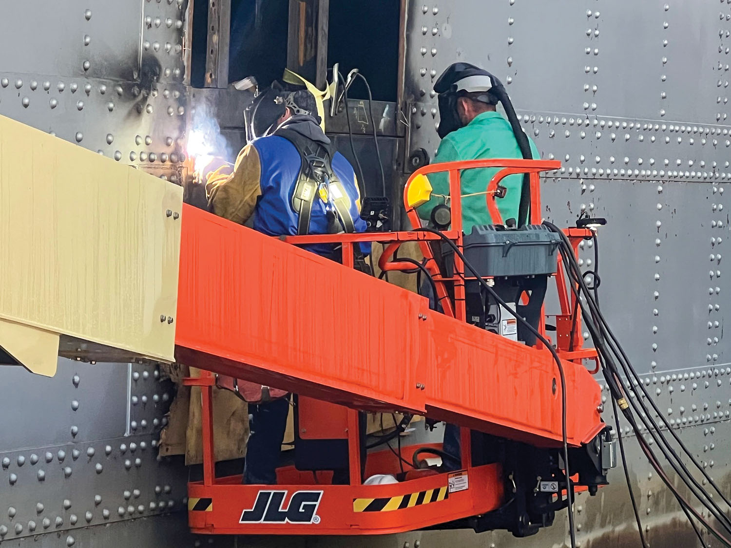 A crew makes repairs on one of the damaged upper miter gates at Kentucky Lock late last year. A second closure is scheduled to repair the other gate January 31-February 24. (Photo courtesy of Nashville Engineer District)