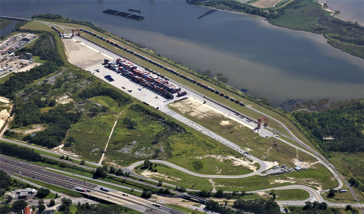 Alabama Port Authority's existing intermodal container transfer facility at Mobile. (Photo courtesy of Alabama Port Authority)