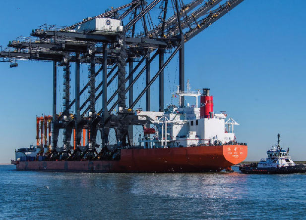 Neo-Panamax Cranes Arrive At Port Houston