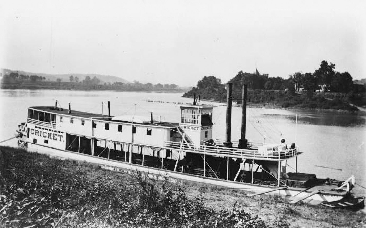 The Cricket, new at Cloverport, Ky., in 1900. (Capt. Jesse Hughes photo, Capt. David Smith collection)