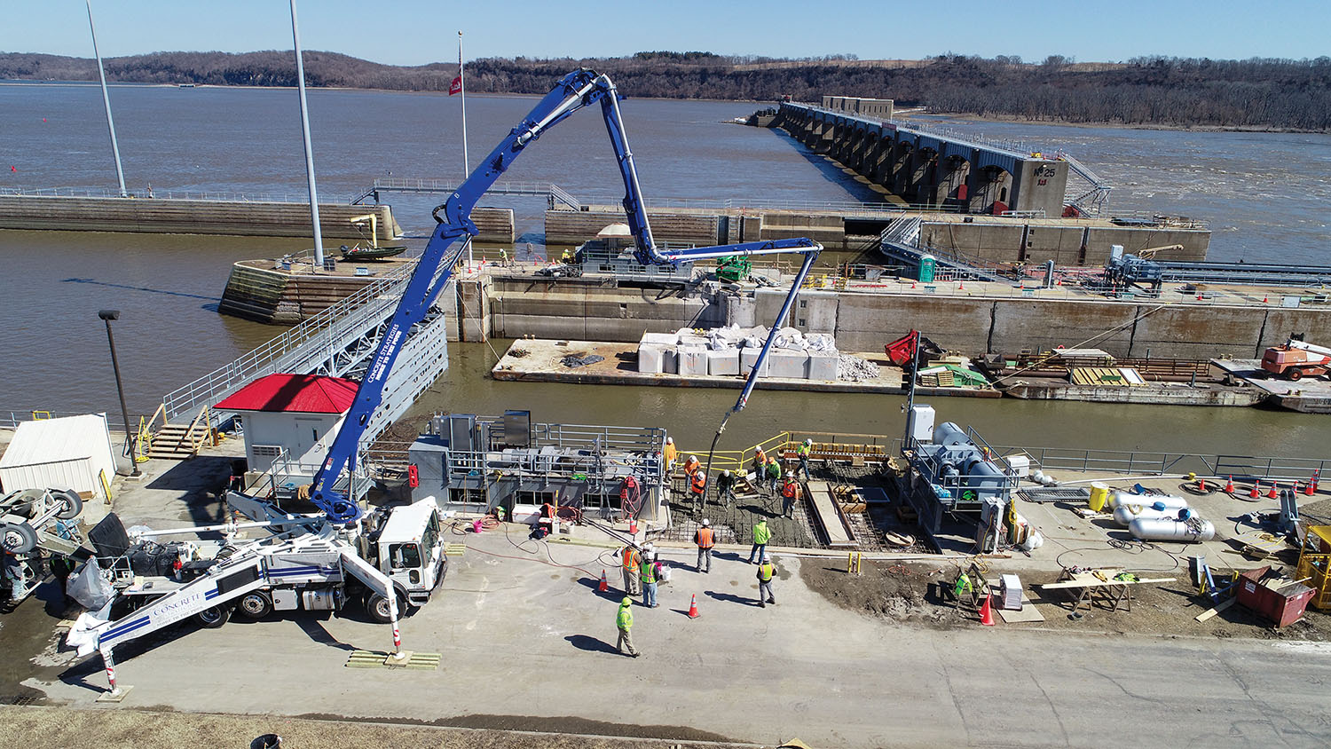 Massman Construction Company won the Build America award for its rehab work at Upper Mississippi Lock 25 (shown here) and Lock 24. (Photo courtesy of Massman Construction Company)