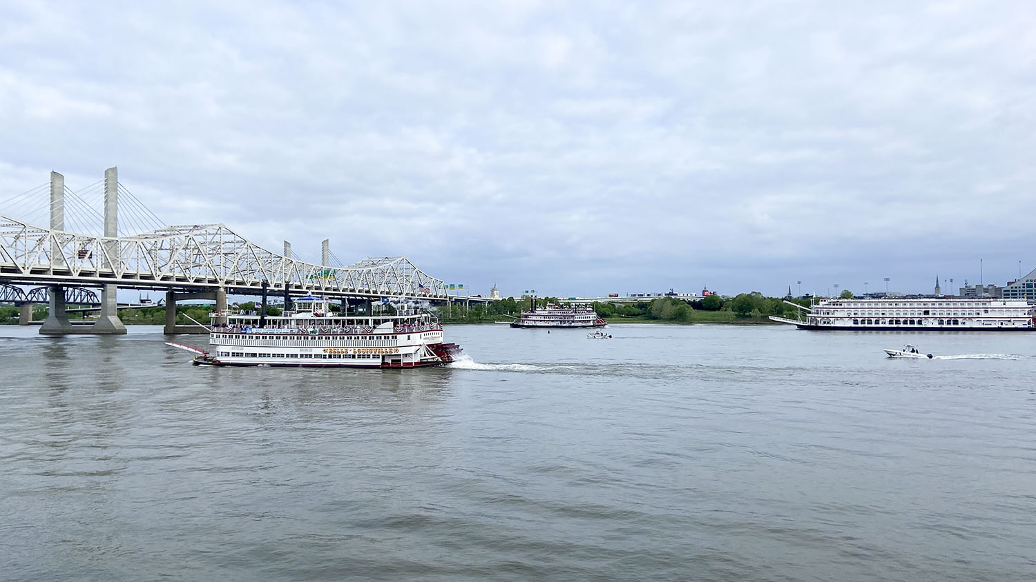 Action during the Great Steamboat Race at Louisville, Ky., May 4. (Photo courtesy of Belle of Louisville Riverboats)