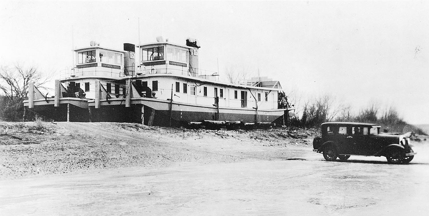 The John Ordway and Patrick Gass nearing completion at Gasconade in 1934. (Steve Huffman collection)