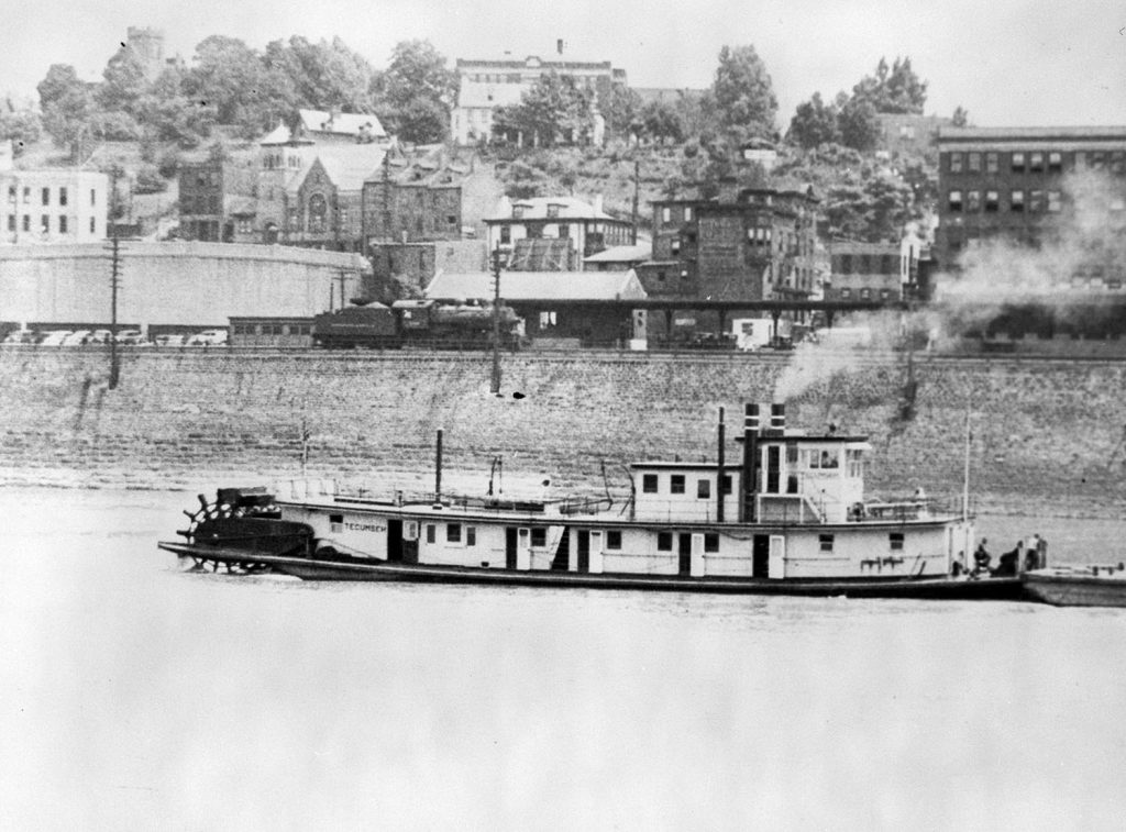 Corps of Engineers towboat Tecumseh. (Dan Owen Boat Photo Museum collection)