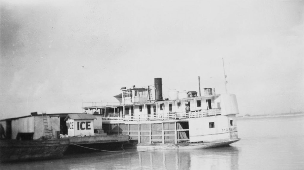The towboat Margaret at St. Louis in 1938. (Dan Owen Boat Photo Museum collection)