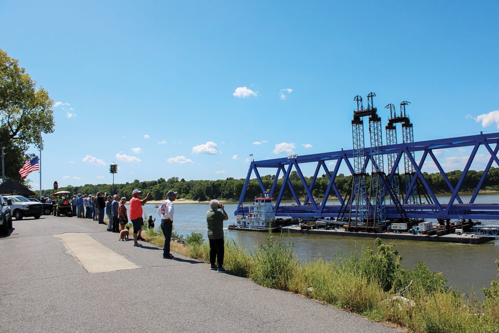 Spectators at the Smithland riverfront. (Photo by Shelley Byrne)