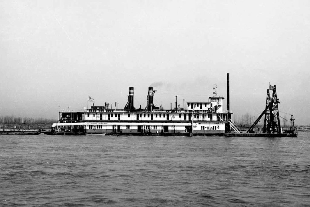 Dredge Jadwin as built. (Corps of Engineers photo)