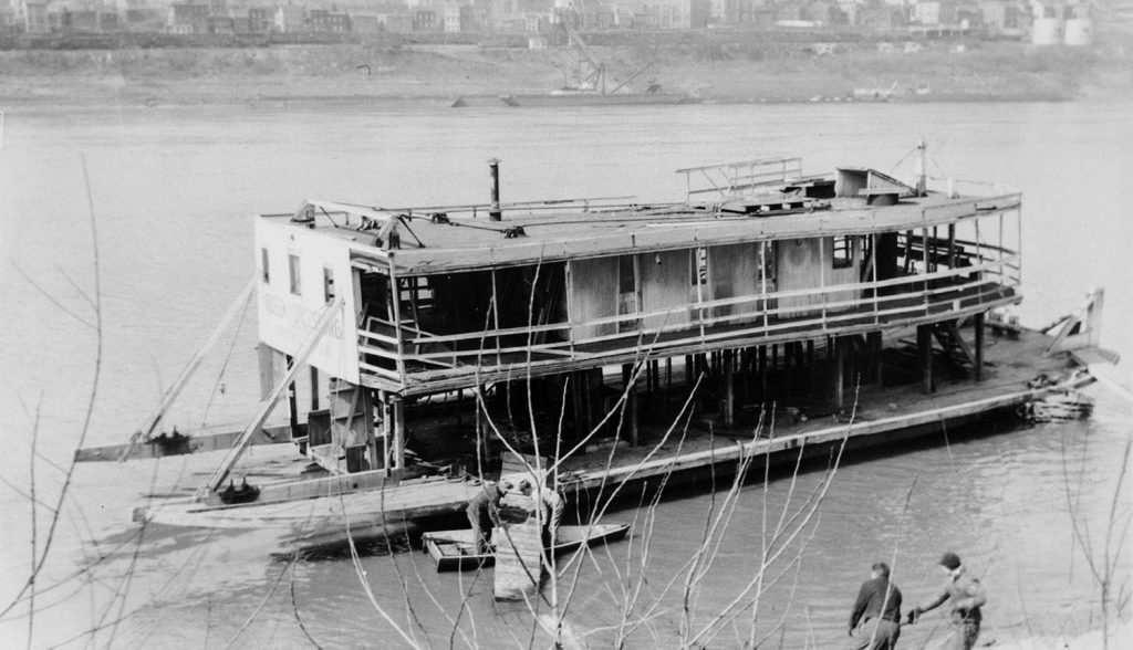 The remains of the Queen of Dycusburg at Bellevue, Ky. (Photo from Barry Griffith collection)