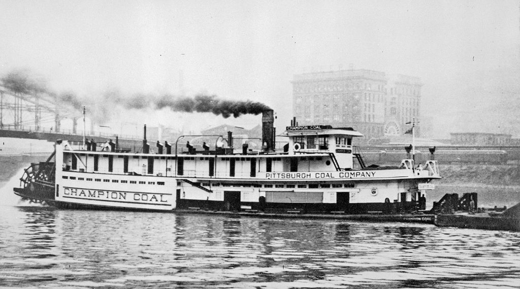 In service downbound at Pittsburgh. (David Smith collection)