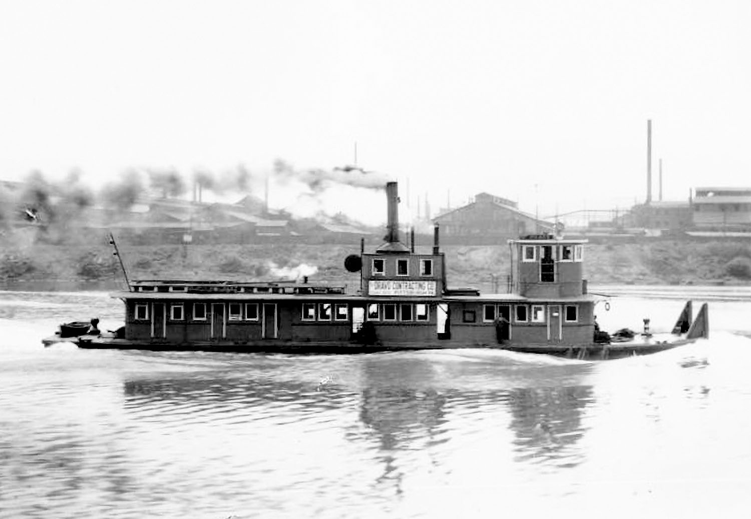 Dravo steam prop towboat Peace. (David Smith collection)