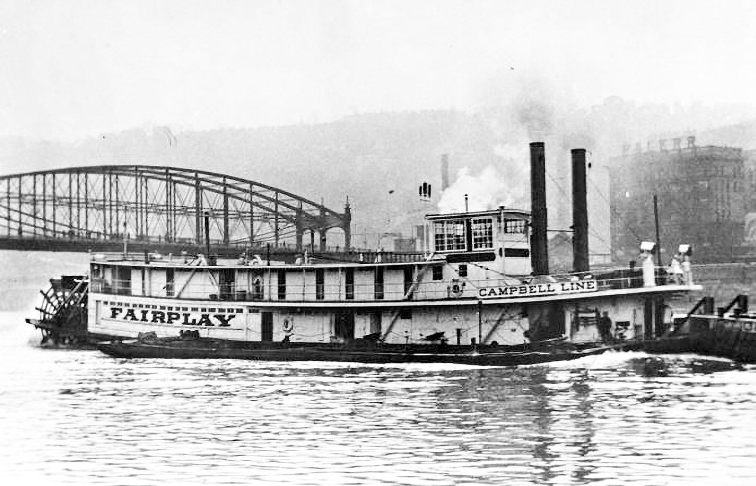 The Campbell Line Str. Fairplay at Pittsburgh. (David Smith collection)