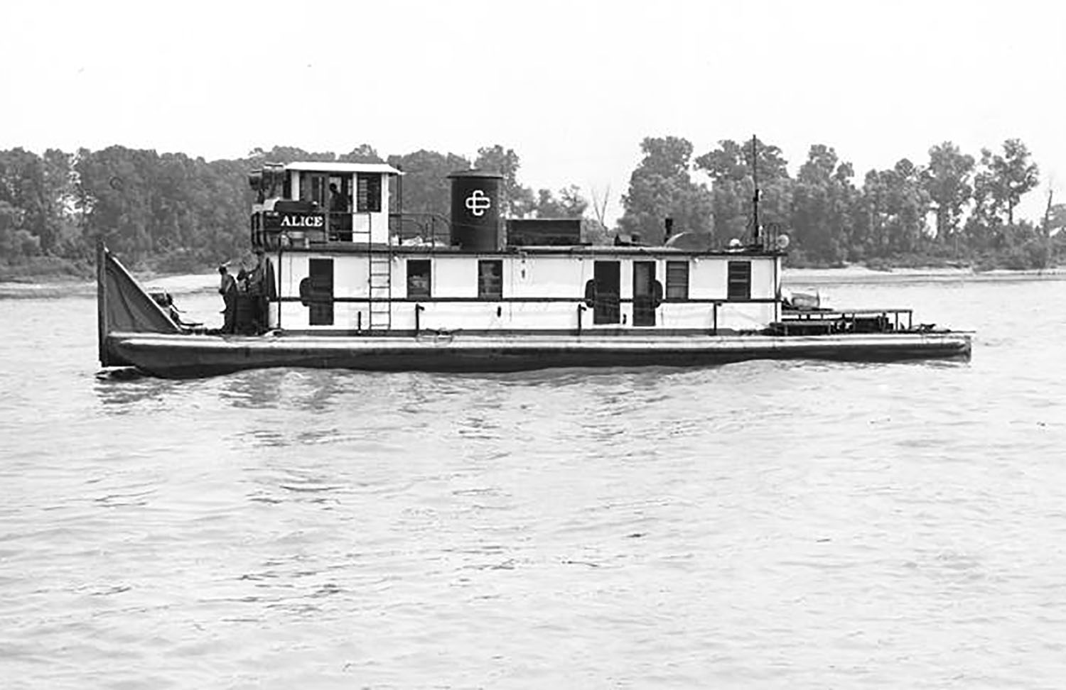 Photo of the new Alice appearing in the September 17, 1949, Waterways Journal. (David Smith collection)