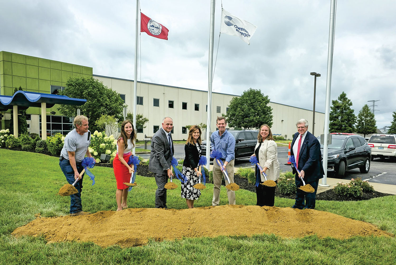 Kentucky Gov. Andy Beshear (fifth from left) joins state and local officials at a groundbreaking ceremony for the Owensboro Riverport Kentucky Highway 331 Improvement Project on August 3. (photo courtesy of the Owensboro Riverport Authority)