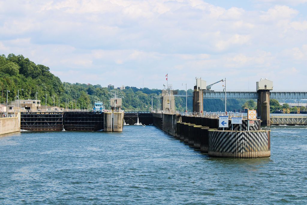 The approach to Emsworth Lock. (photo by Shelley Byrne)