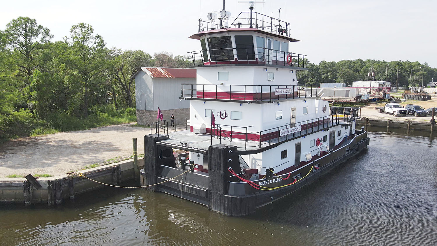 The Robert R. Aldrich has 2,520 hp. from twin Mitsubishi diesels. (Photo courtesy of Steiner Construction Company)