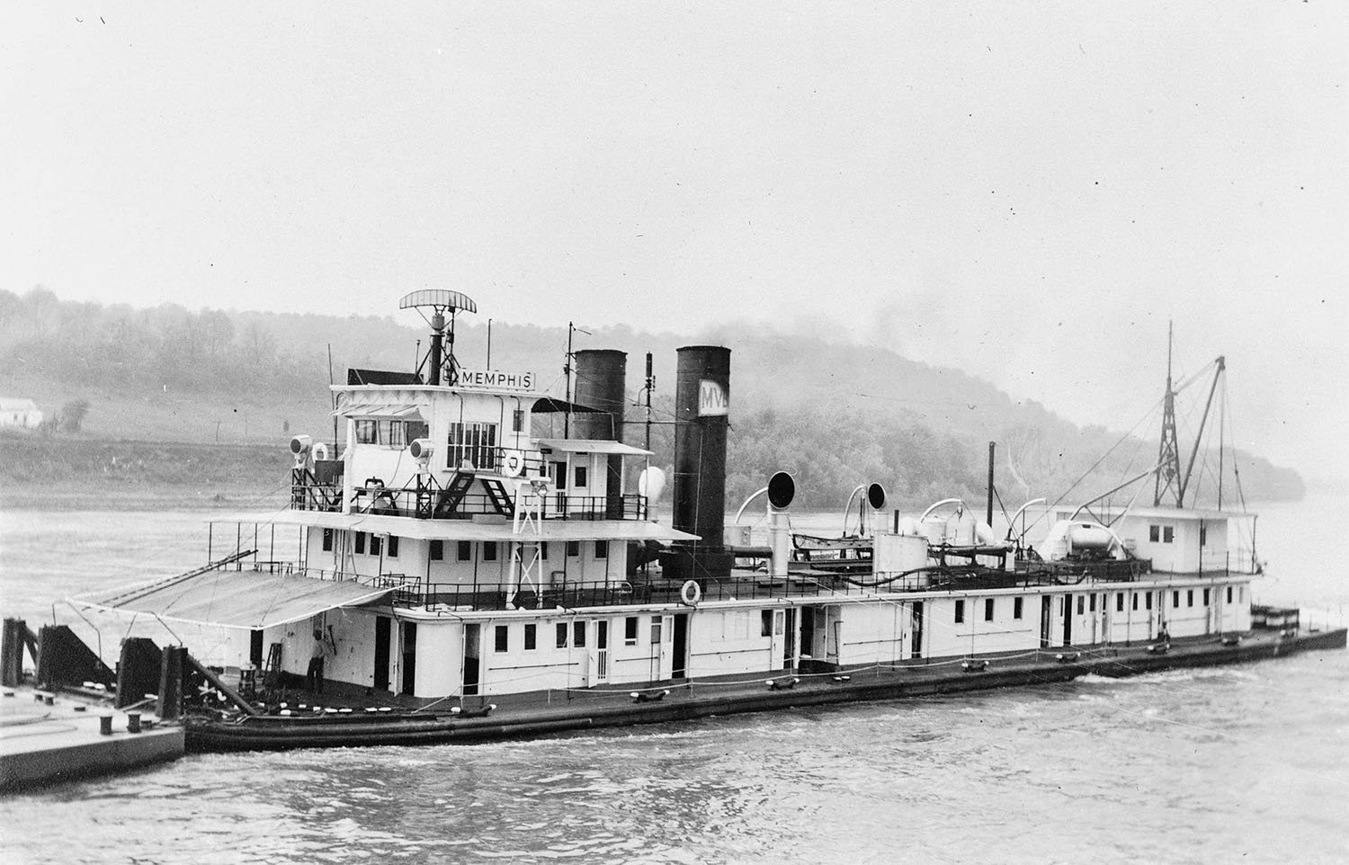 The Memphis while under charter to the Valley Line. (Dan Owen Boat Photo Museum collection)