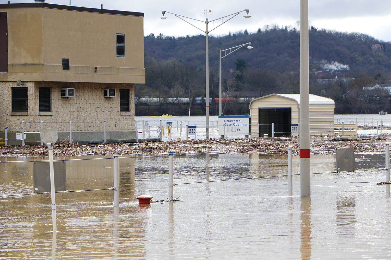 The river wall at Dashields Locks was completely underwater on April 4. (Photo by Daniel Jones/Pittsburgh Engineer District)
