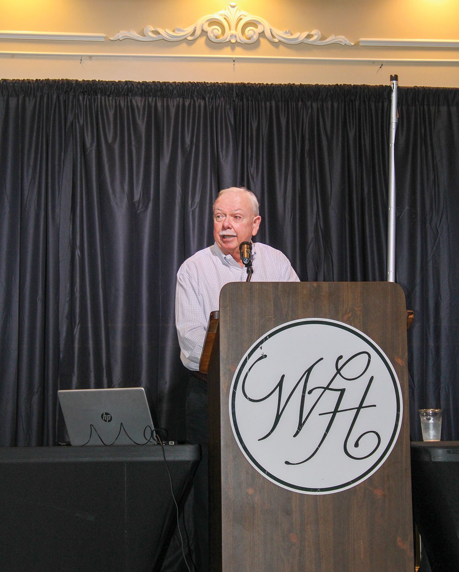 Paducah-McCracken County Riverport Executive Director Tim Cahill addresses the Port of Paducah Propeller Club on April 10 at Walker Hall Events Center in Paducah, Ky. (Photo by Shelley Byrne)